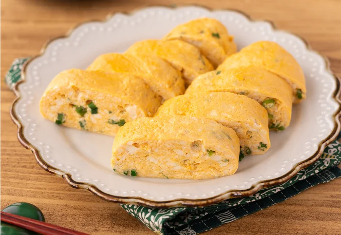 【300円以内の満足ごはん】卵焼き器は不要、ぷるぷるふわふわ食感の「レンチンだし巻き卵」