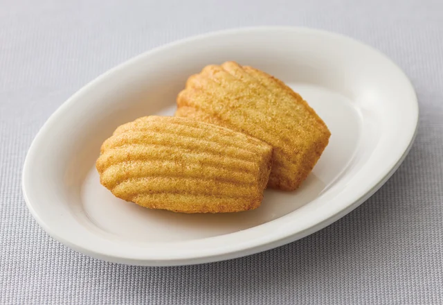ぐるぐる混ぜるだけで失敗なし！米粉の「プレーンマドレーヌ」