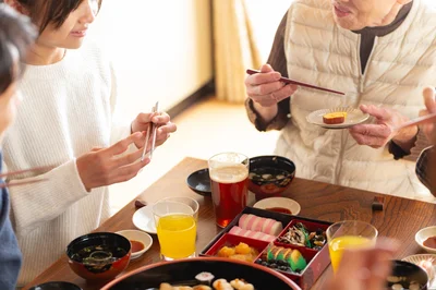 元日に家事をすると縁起が悪い!? 料理も洗濯も掃除もNGな納得の理由【知っておきたい年末年始】