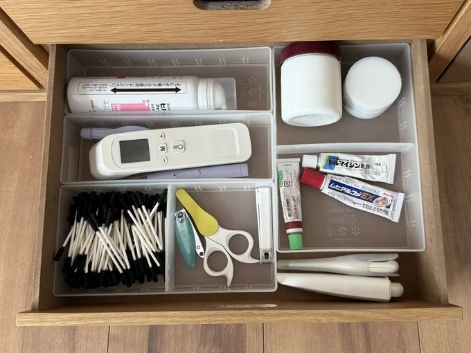 ケア用品も収納　　　▶ダイニングではどう使う？