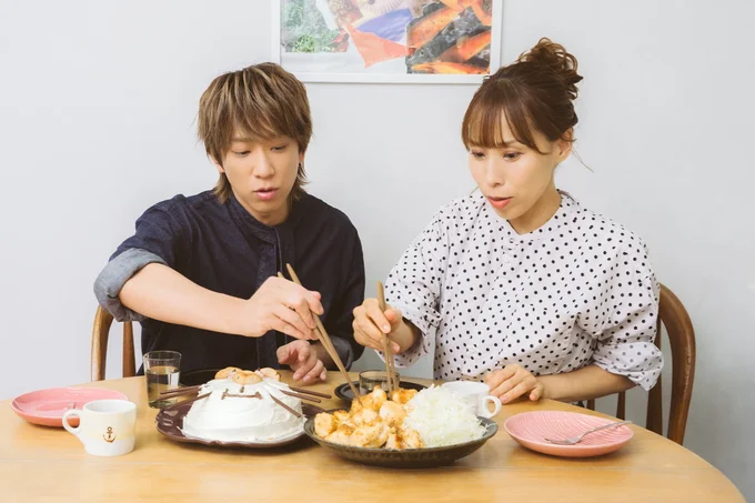 小山さん「いっぱい食べて帰ろ〜♪」