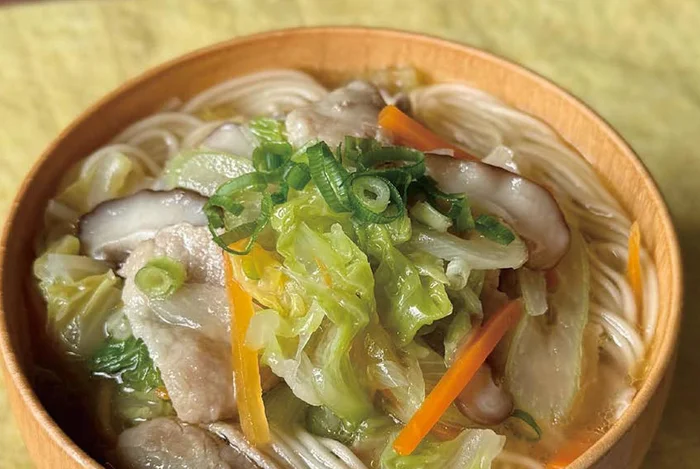【鍋で10分】野菜不足におすすめ！あっさり和風の「たっぷり野菜のにゅうめん」