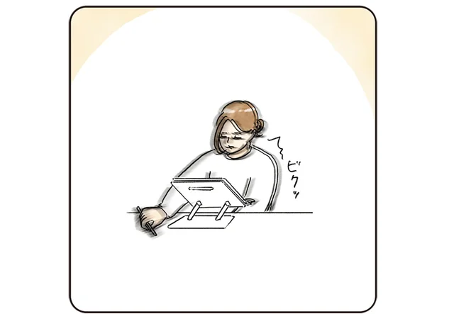 食後の眠気と戦う母、突然ビクッ！娘がそっと放ったツッコミとは