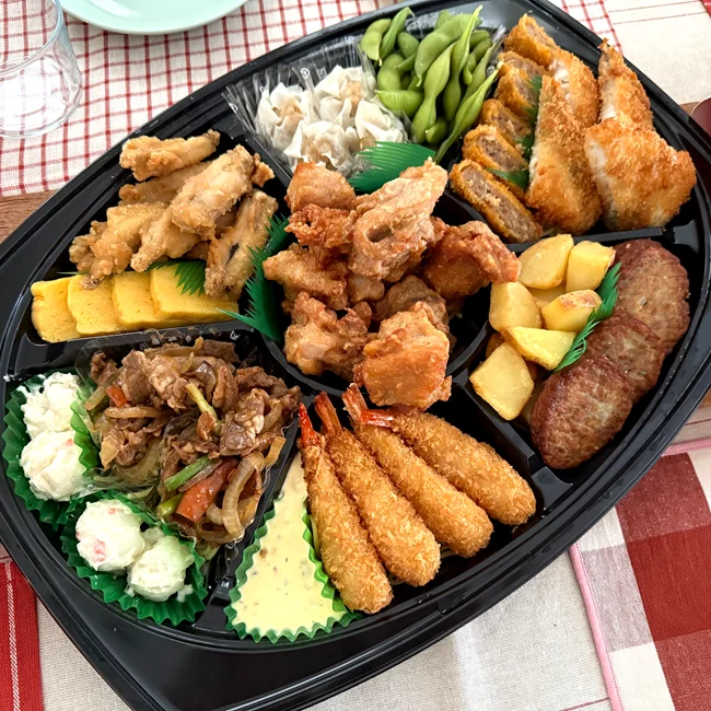 人気のおかずが揃った「オードブル（3,300円）」