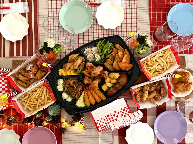 オードブルを中心に華やかにコーディネート