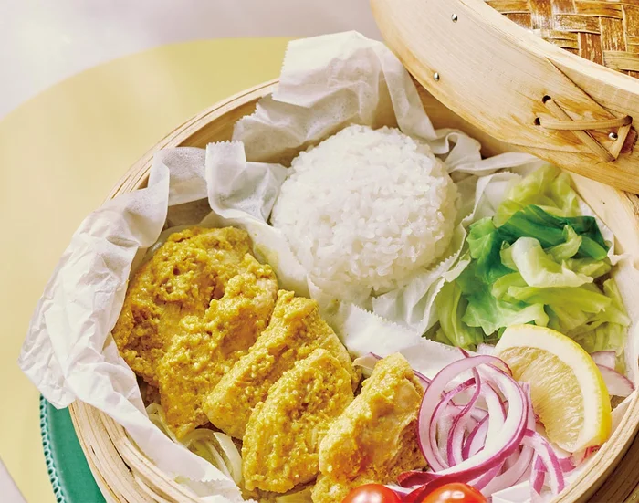 せいろで簡単！脂質を控えた鶏ムネ肉の「ヘルシータンドリーチキン」