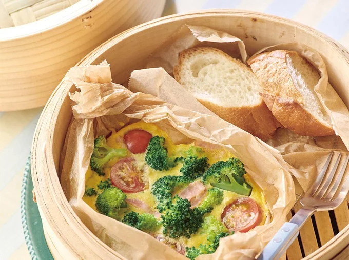 ノンオイルでできる！　具だくさんオムレツ