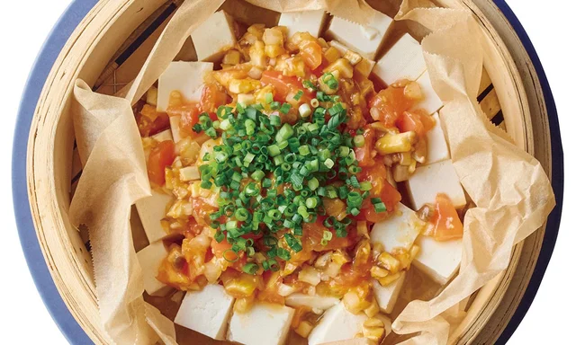 せいろで蒸すだけ！肉を使わずさっぱり軽い「トマトのべジ麻婆豆腐」