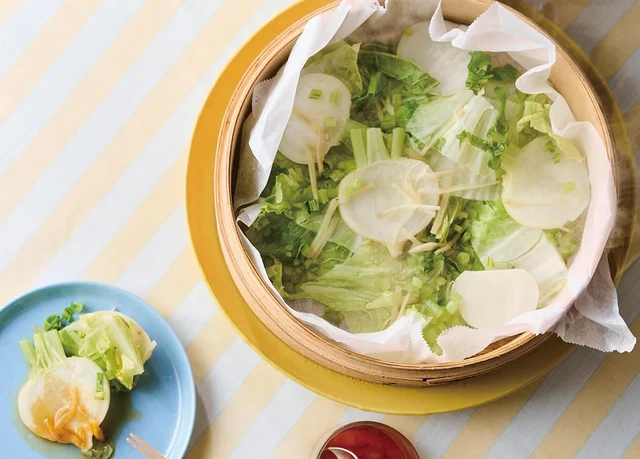 せいろ蒸しでホットサラダ！旬野菜たっぷりの「白菜とかぶの重ね蒸し」