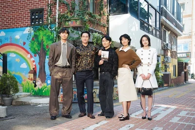 大学時代のサークル「支離滅裂」の先輩たちとのシーンは楽しかった、と来日で主演ふたりが語っていました