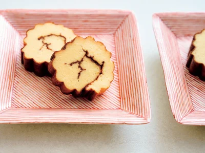 卵焼き器を使えば簡単！自家製ふわふわ「伊達巻き」で華やかおせちに