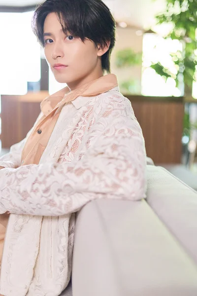 習慣にしているのはフェイスパックと、食事内容に気を配ることです