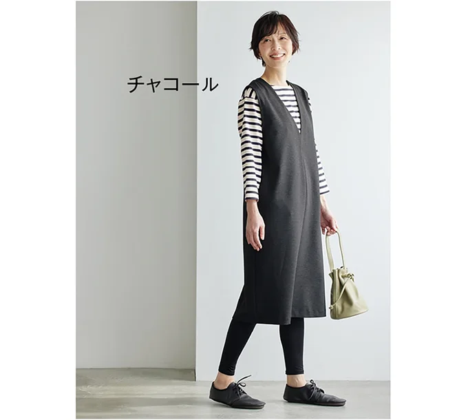 エムポルク すっきりＶネックストレッチワンピース