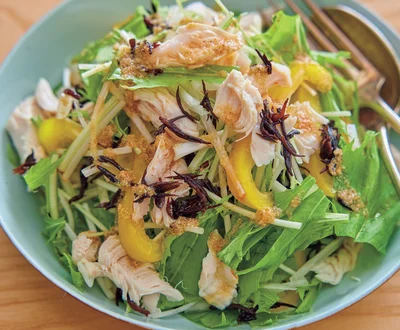 ささ身とシャキシャキ野菜のごまドレサラダ