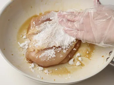 片栗粉をまぶす