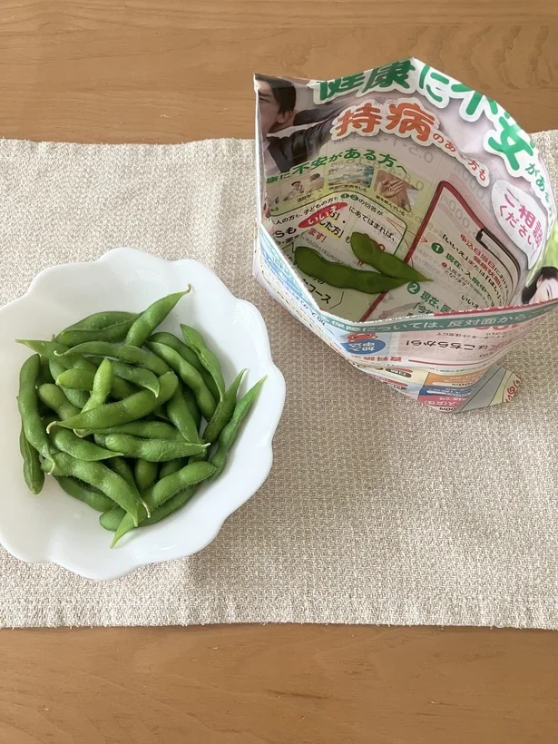 食卓のちょっとしたゴミを入れるのに便利！そのまま捨てられるのがうれしい（▶︎活用術をチェック｜カタログサイズ）