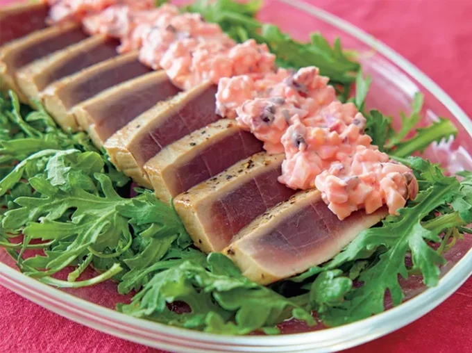 ピンクや黄色のソース＆たれでポップに彩って！インスタでも映える魚のおかず2品