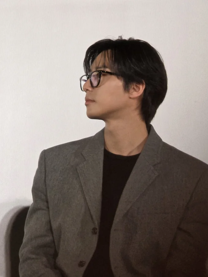 横顔のラインも美しい！