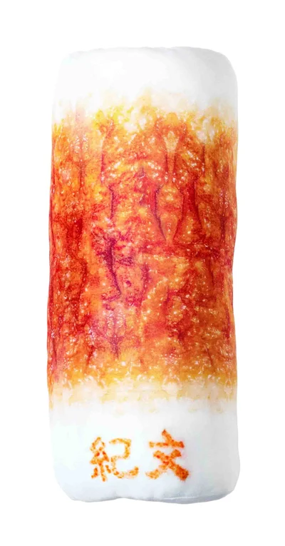 見た目もそっくり！▶ちくわに抱きつける！すごいサイズ感（⇒次へ）