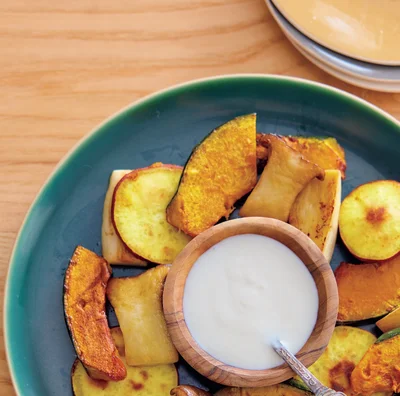 揚げたり焼いたりでこだわりの一皿に格上げ！おしゃれサラダ2品