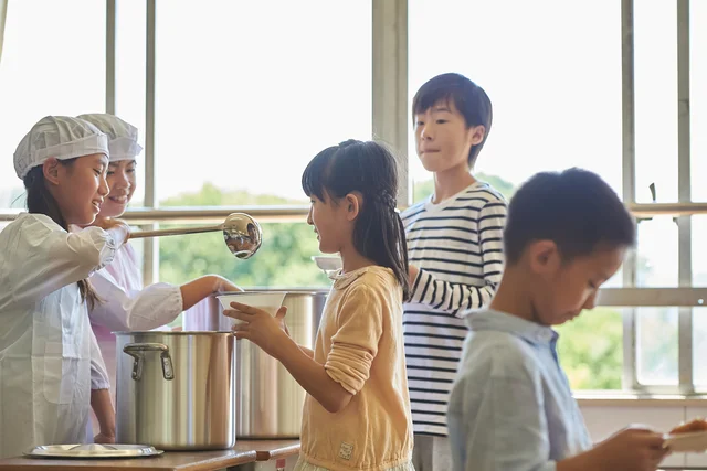 給食の安全性が高まることが、期待されています。