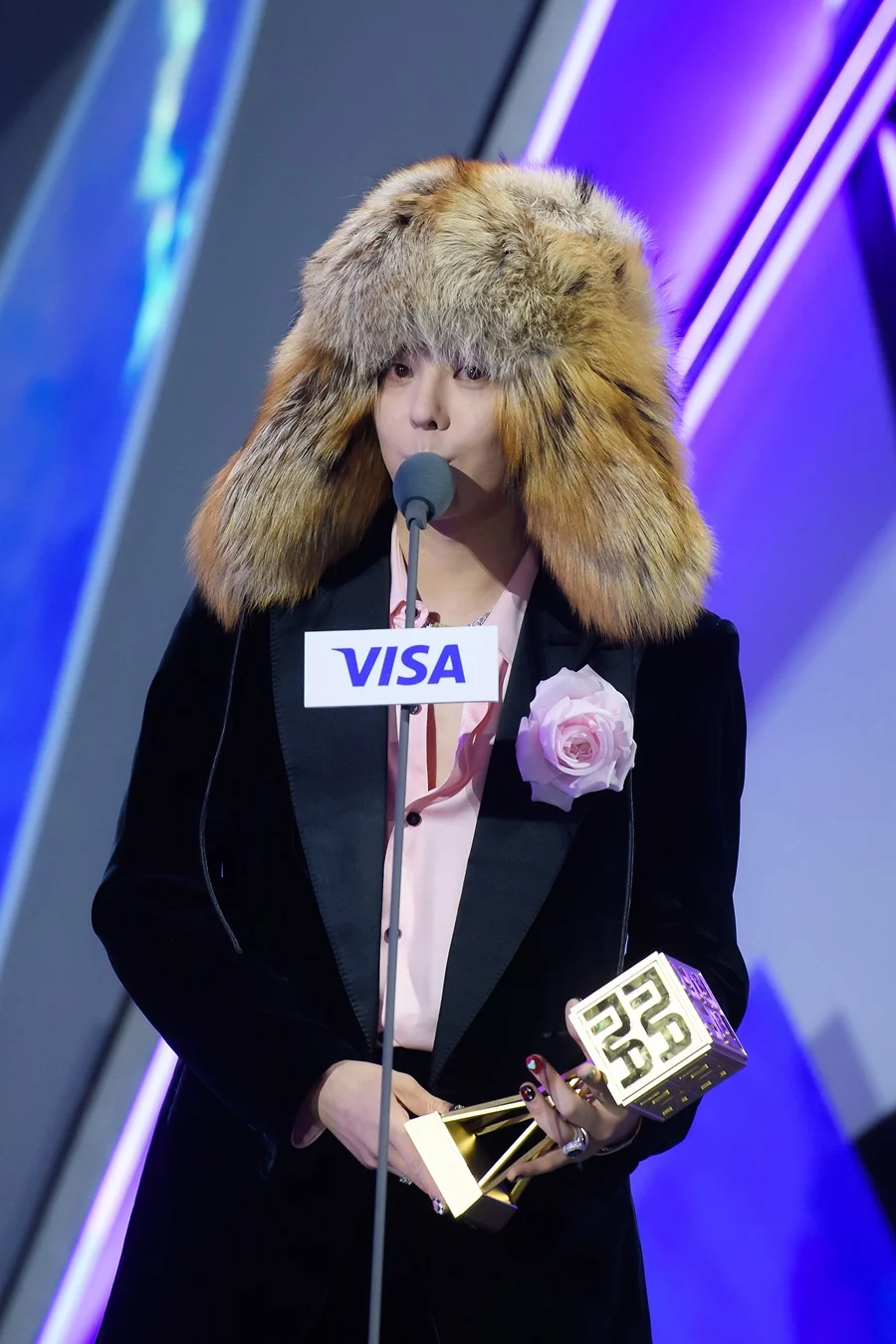 MAMA2025】G-DRAGONが3冠達成「来年はBIBGANG20周年。1人ではなく