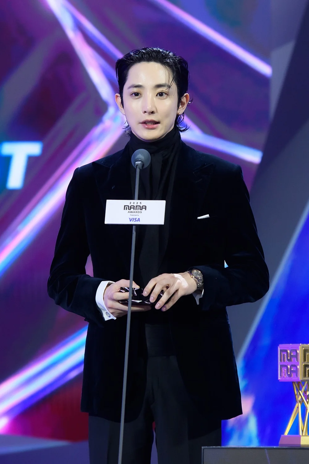 MAMA2025】G-DRAGONが3冠達成「来年はBIBGANG20周年。1人ではなく