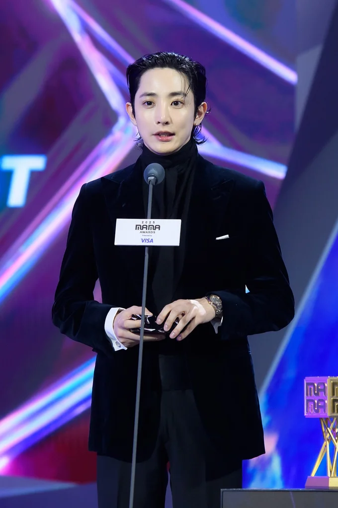 親友で俳優のイ・スヒョク。スヒョクはワールドツアーにも訪れていた大親友