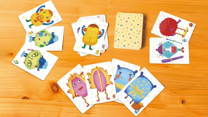 『ナンジャモンジャおしり』 カードの例