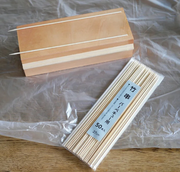 モールディングと竹ひごをボンドで接着 ▶次の工程は?