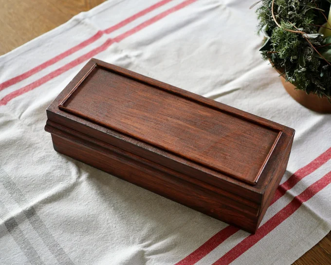 アンティークな雰囲気のボックスができました ▶どう使う?