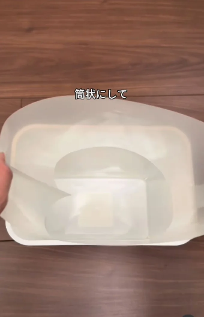 ゴミ箱にイン!▶ゴミ箱に取り付けるものといえば…(⇒次へ)