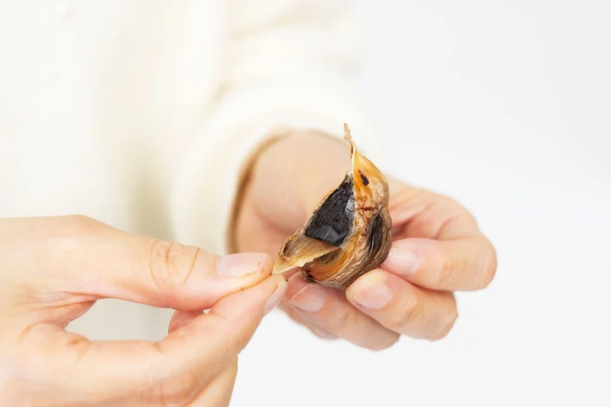 皮をむいてそのまま食べられ、臭いも気になりません