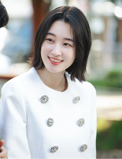 有名アパレルの次女ということで、ファッションも魅力的