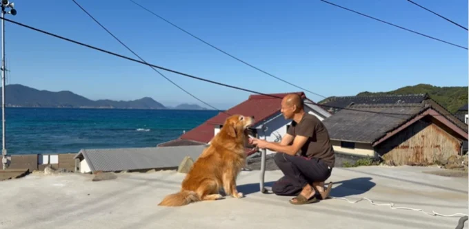 外でドライヤーをかけてもらいキレイさっぱり▶お手伝いならまかせて！（⇒次へ）