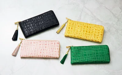 軽さにびっくり！長財布タイプ