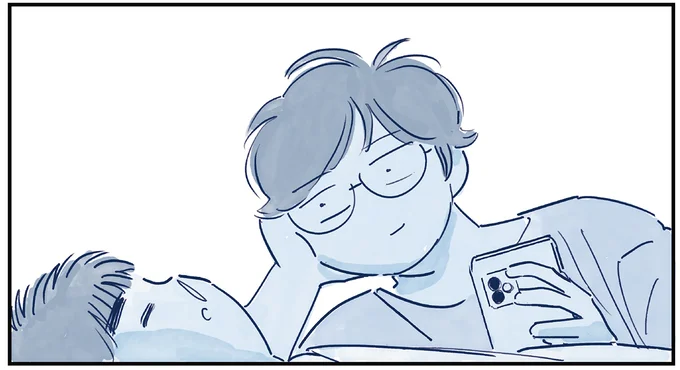 寝言を言う息子を見て