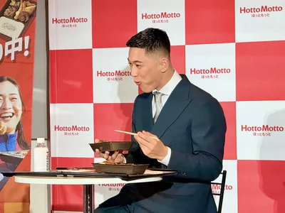 スパイシーバーベキューソースを絶賛！