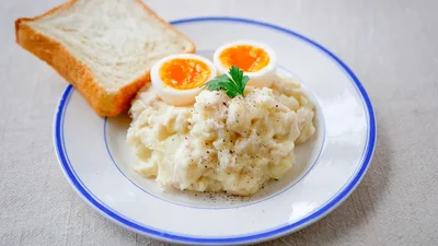 パンは定番のバゲットから、食パン、ロールパンなど柔らかくて甘さのあるパンにもよく合います