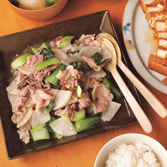 野菜がたっぷり食べられるシンプルな塩味「豚肉と大根の塩にんにく炒め」