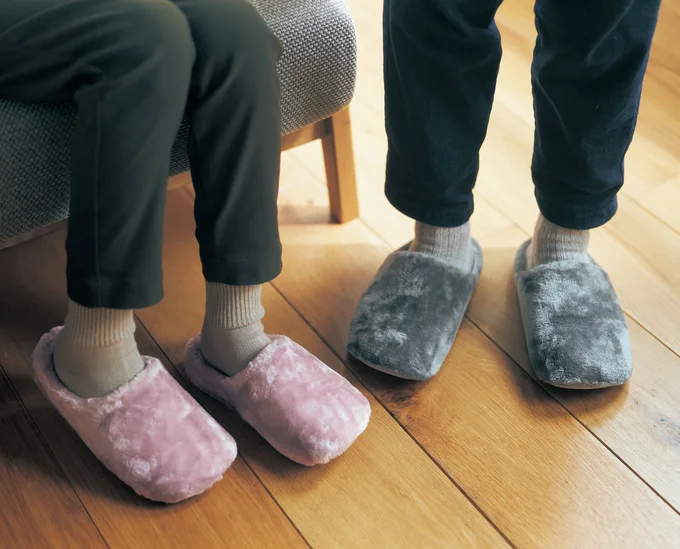 まるで毛布に包み込まれているような暖かさと、中敷きのふかふか感で履き心地抜群！