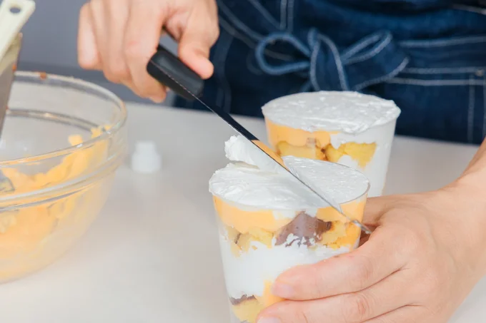 パレットナイフを使うとキレイな平らに！