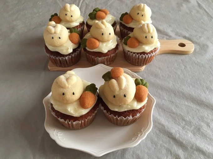 キャロットケーキ▶︎切ってみると…（⇒次へ）