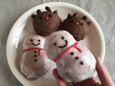 雪だるまとトナカイのドーナツ▶︎クッキーの定番（⇒次へ）