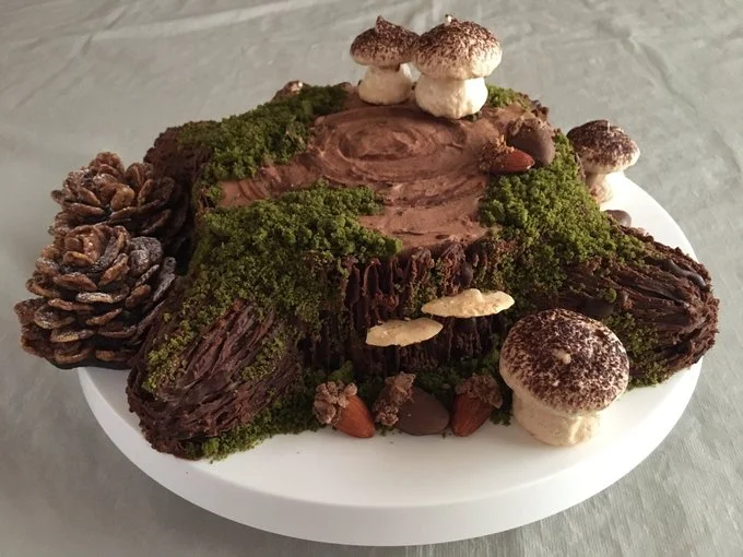 リアル感がすごい…！▶︎（次画像から読むと作りたくなるレシピ付き。不安な夜に優しく寄り添ってくれるコミックエッセイ『眠れぬ夜はケーキを焼いて4』が読めます）