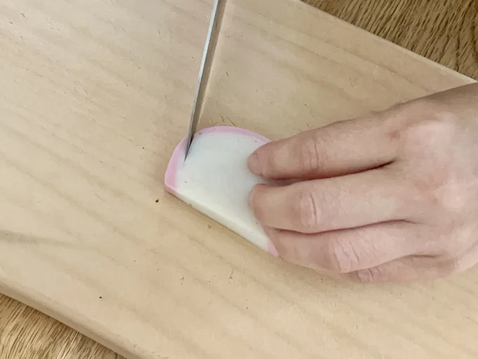 3mm幅の切り込みを入れていきます