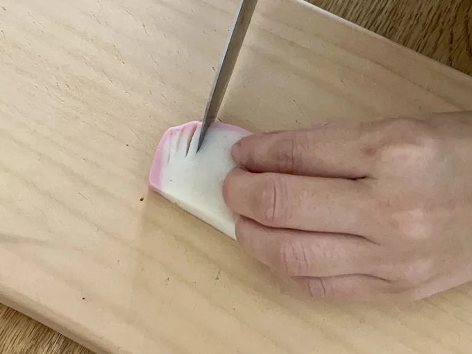 同じ幅になるように慎重に…