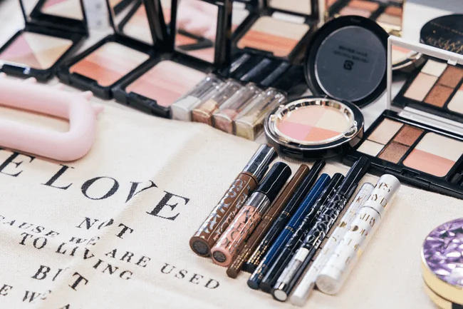 QVCにはコスメも豊富に揃っています