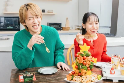 実は唐揚げもつまみ食いしていた小山さん（笑）