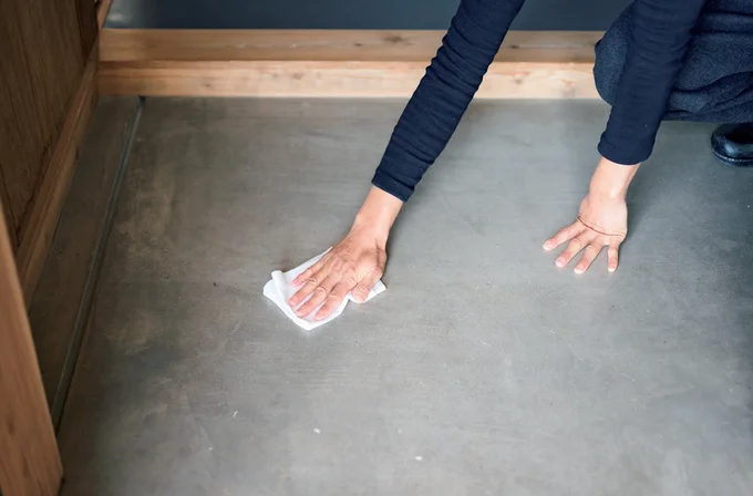 あちこち拭いた最後に玄関のたたきも